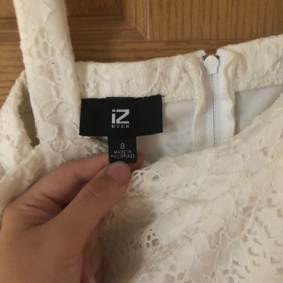 Lace and Floral Dress - Picture 3 of 3